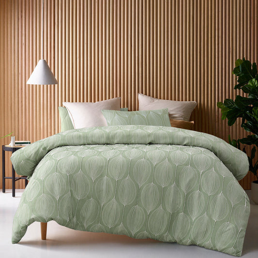 Jacquard Leaf Quilt Cover Set